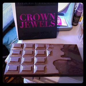 SALE! Eyeshadow pallete bundle